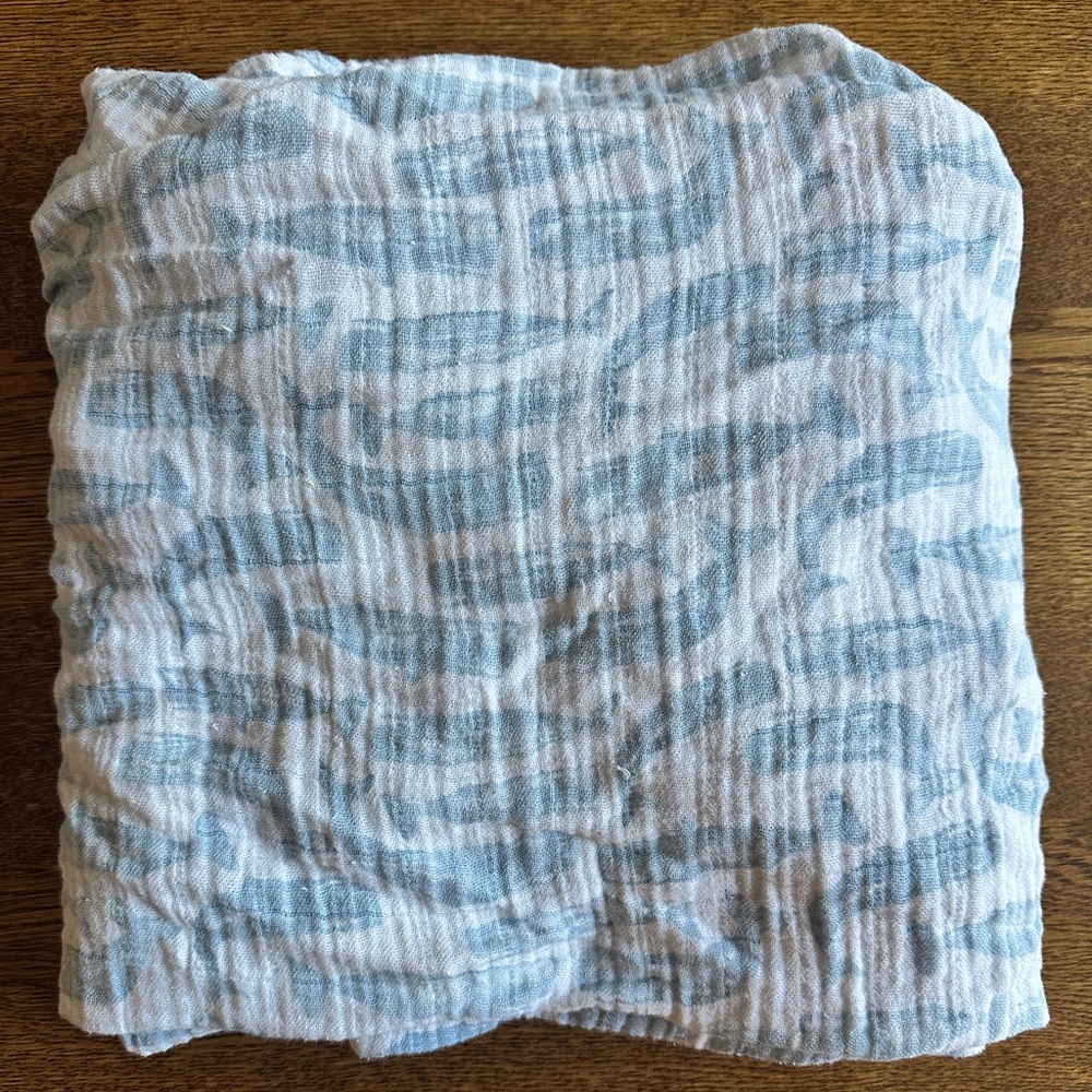 Spearmint LOVE Baby Muslin Whale Crib Sheet